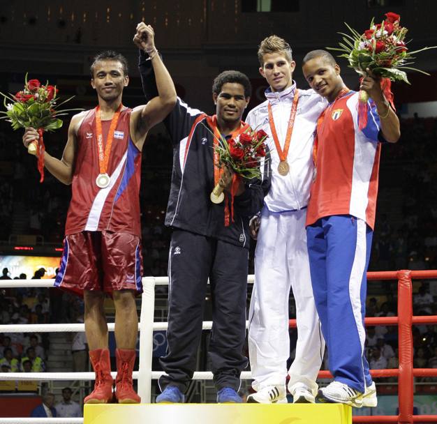 Alexis Vastine, medaglia di bronzo alle Olimpiadi di Pechino 2008. Con Manus Boonjumnong, Felix Diaz, Roniel Iglesias (AP)